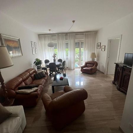 Da Emma E Carlo - Homy Apt. Tirano Dış mekan fotoğraf
